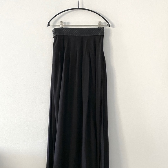 Elizabeth and James Silk Maxi Skirt Size S - Picture 4 of 8